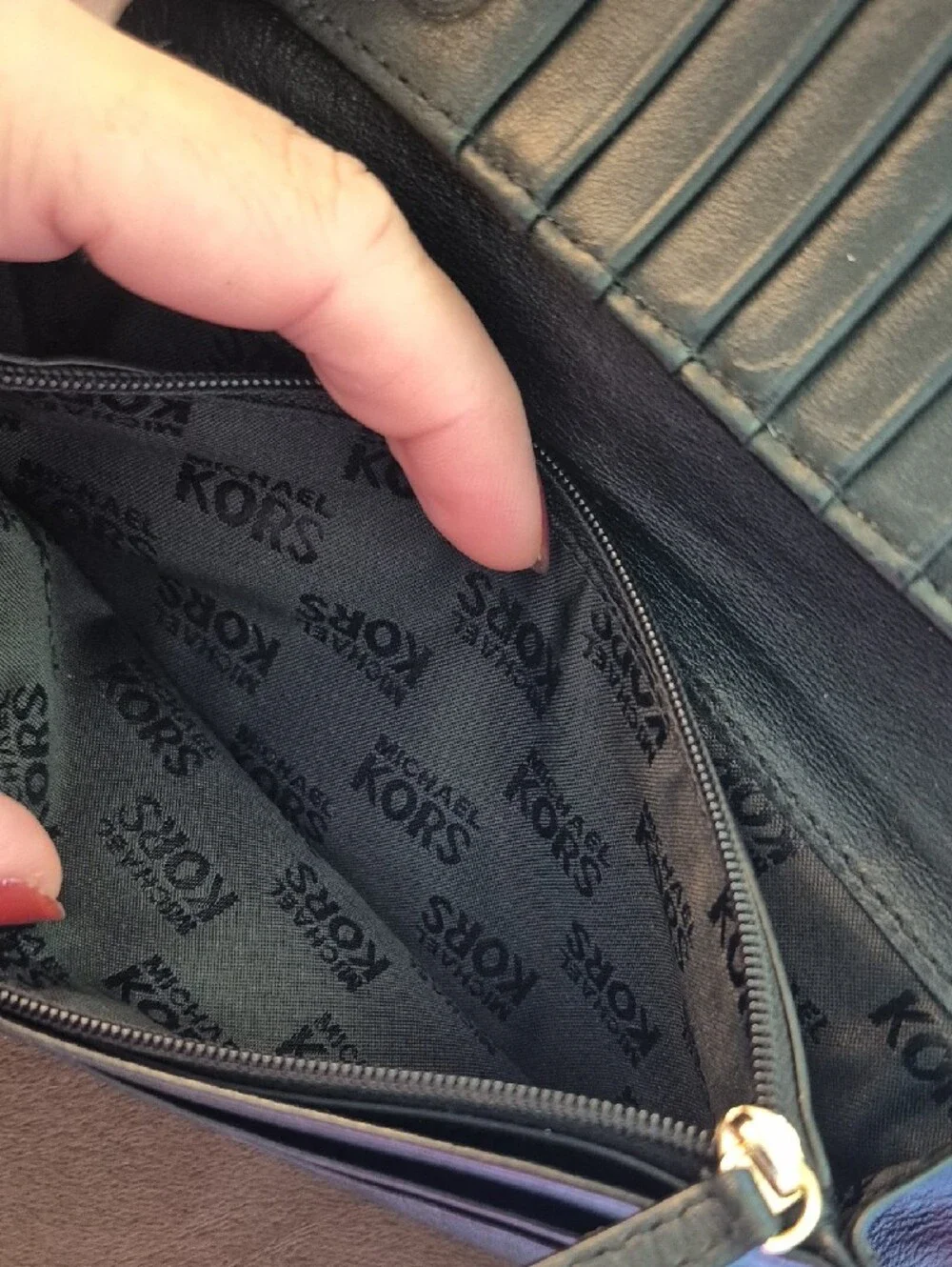 Michael Kors Florence Large Billfold Genuine Leather Black Clutch Wallet Purse